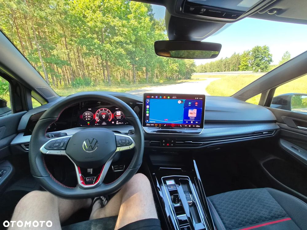 Volkswagen Golf - 11