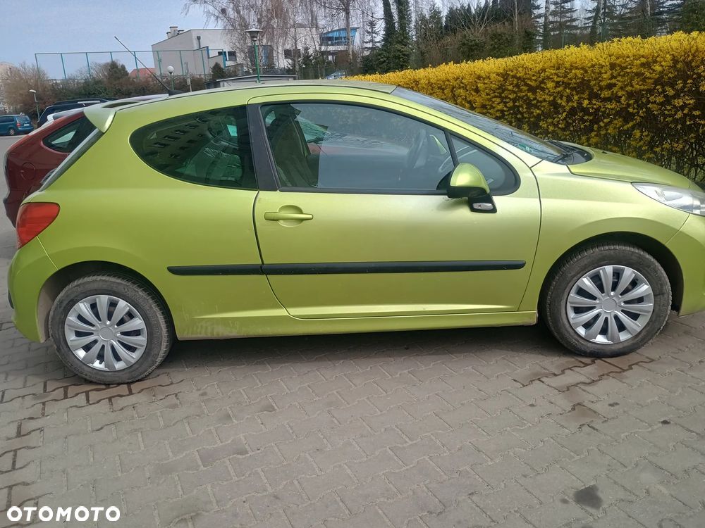 Peugeot 207 1.4 16V Trendy - 7