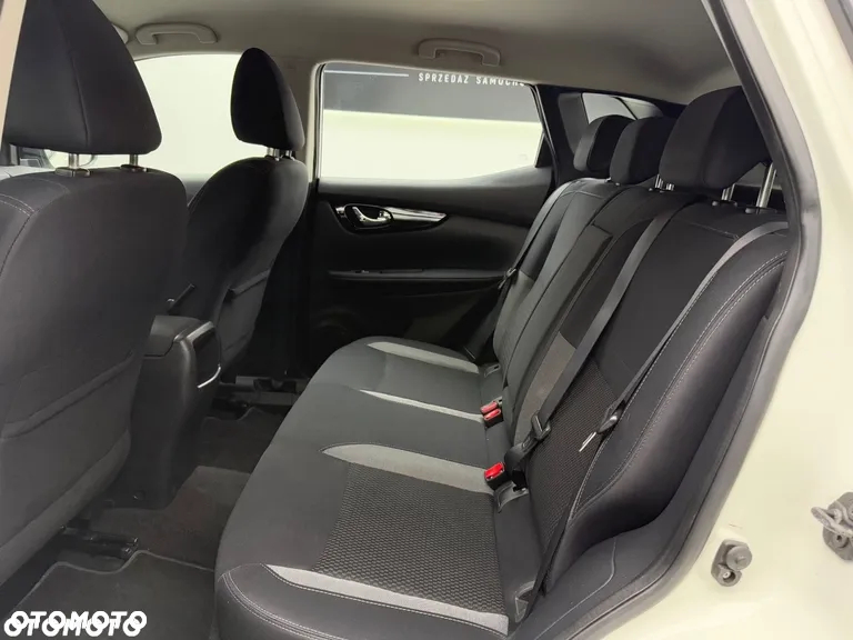 Nissan Qashqai 1.2 DIG-T Visia EU6 - 25
