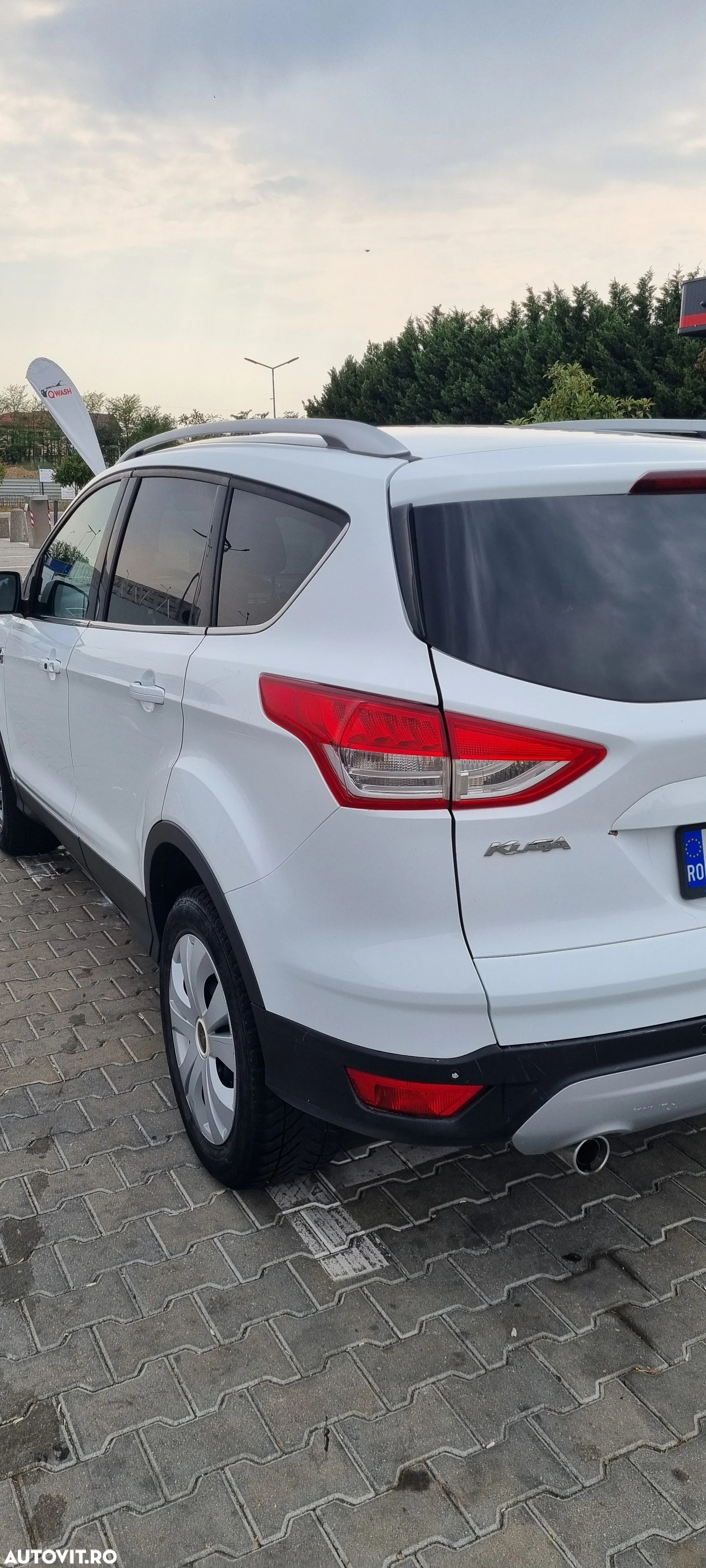 Ford Kuga 2.0 TDCi 4WD Powershift Titanium - 5