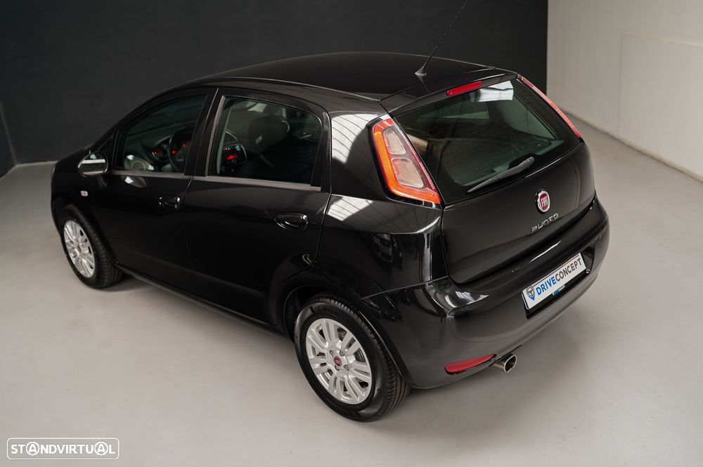 Fiat Punto 1.3 M-Jet Lounge S&S - 25