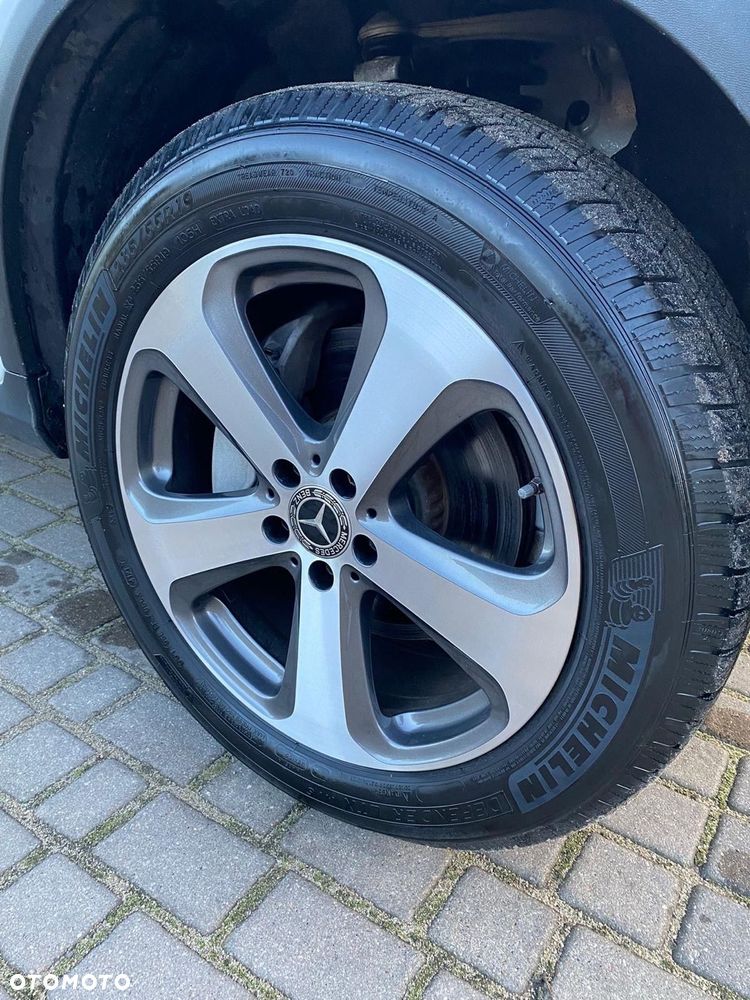 Mercedes-Benz GLC - 11