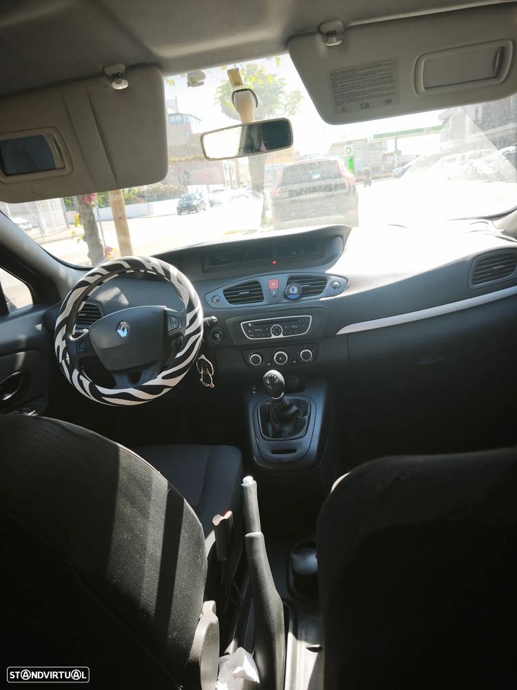Renault Scénic 1.5 dCi Dynamique S - 3