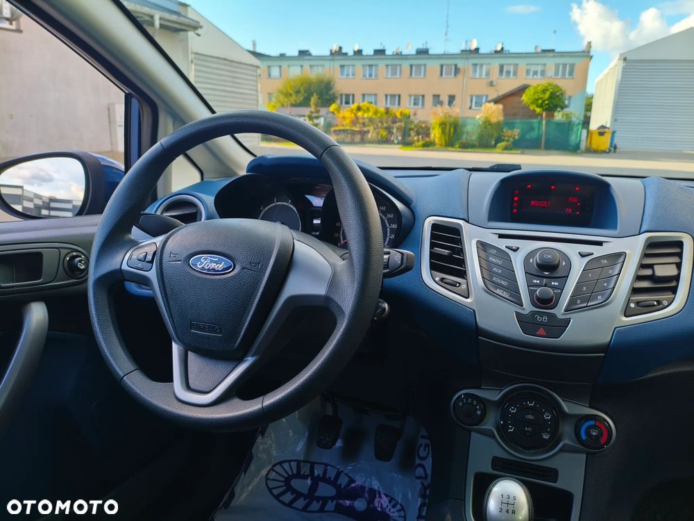 Ford Fiesta 1.25 Celebration - 14