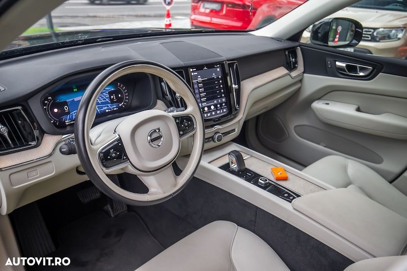 Volvo XC 60 B4 MHEV AT FWD Core - 10