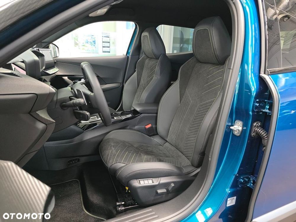 Peugeot 2008 PureTech mHEV GT Exclusive e-DCS6 - 10
