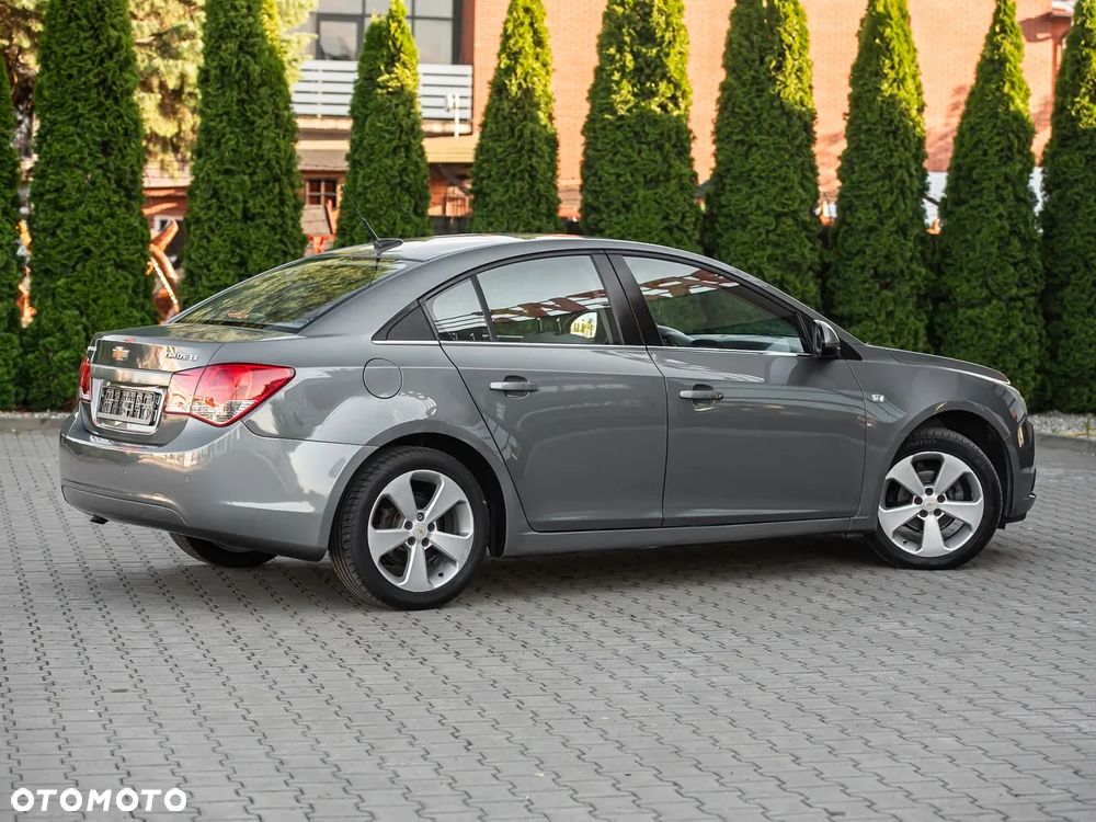 Chevrolet Cruze 1.8 LT - 14
