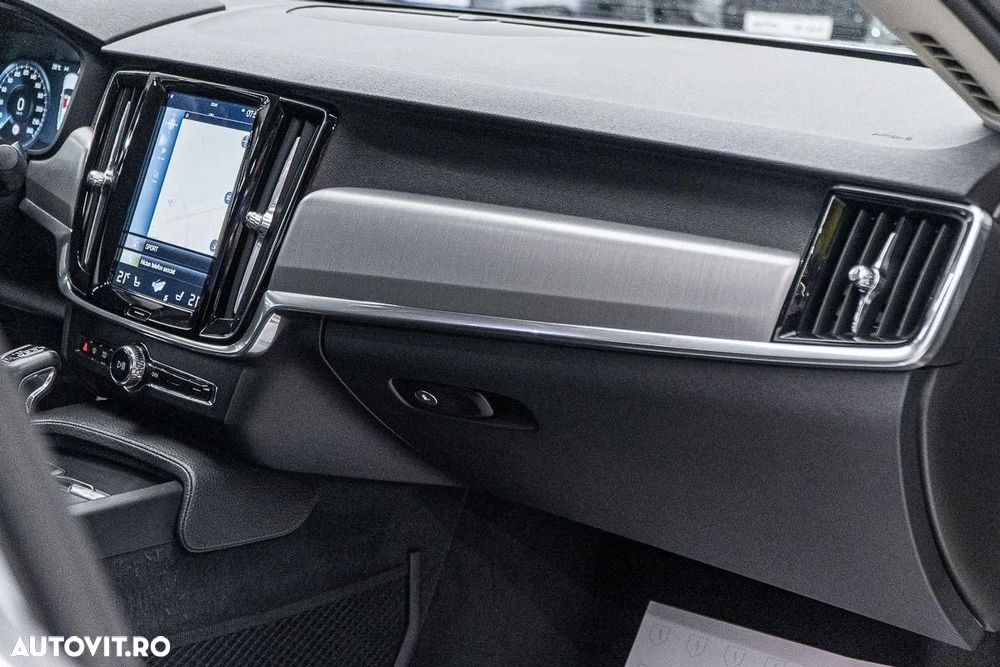 Volvo S90 D3 Geartronic Momentum - 37