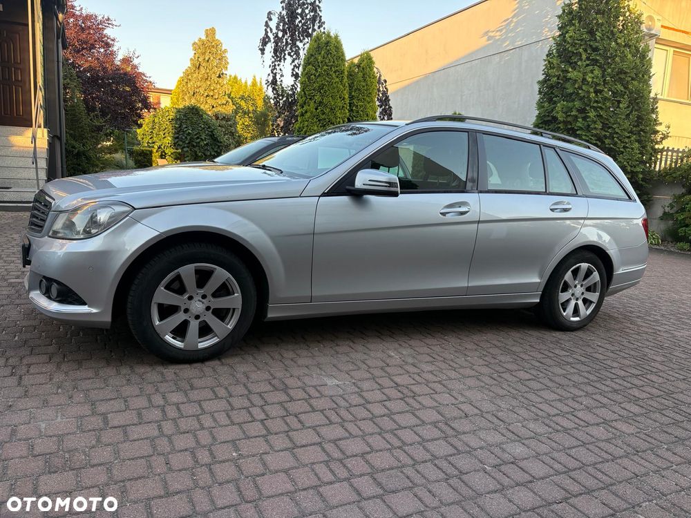 Mercedes-Benz Klasa C 180 CDI Avantgarde Edition - 3