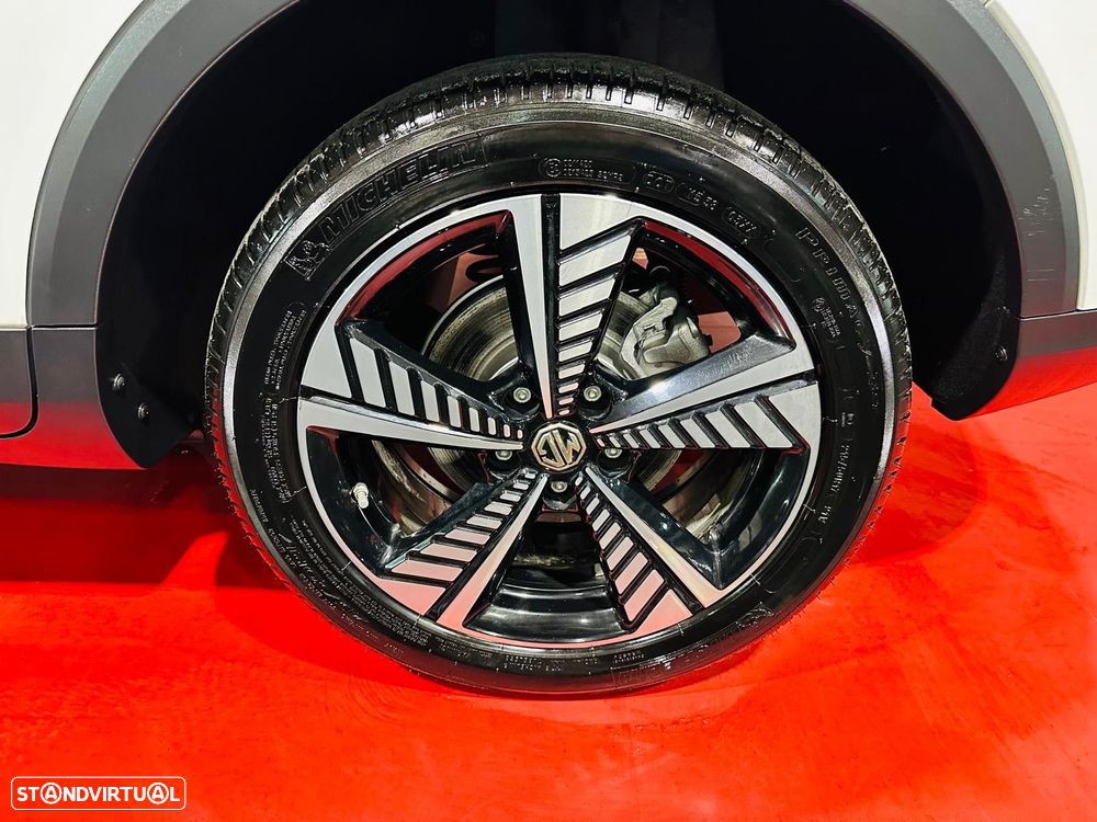 MG ZS EV Luxury - 18