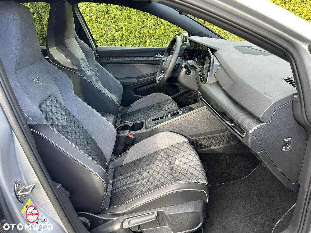 Volkswagen Golf 1.5 eTSI OPF DSG R-Line - 7