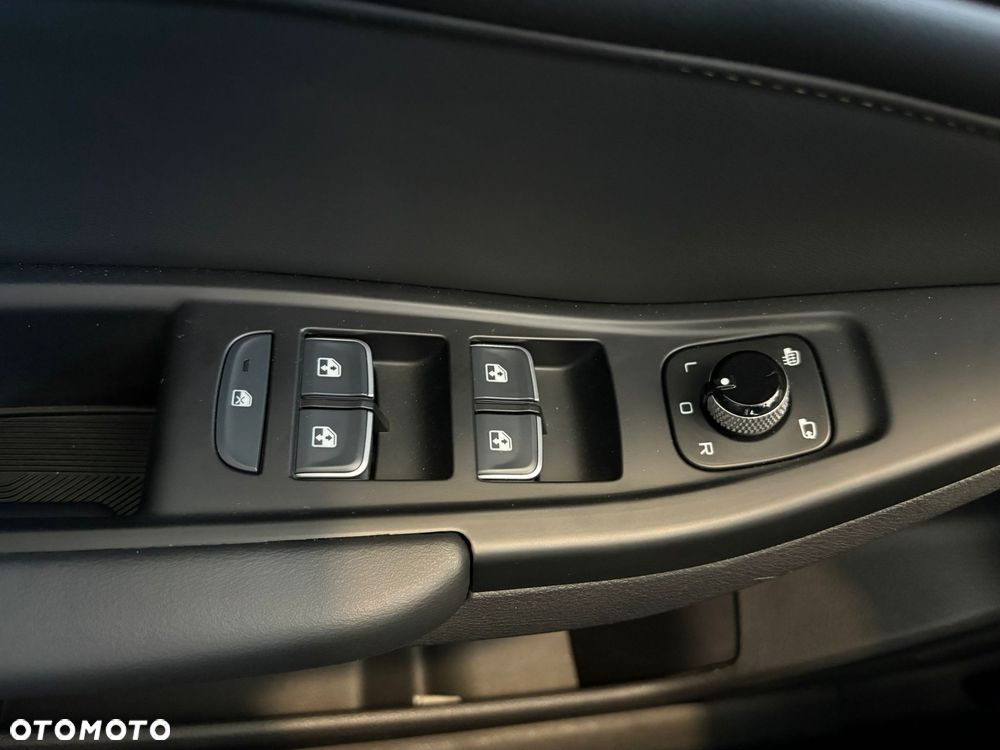 Bestune B70 2.0T Elegance - 14