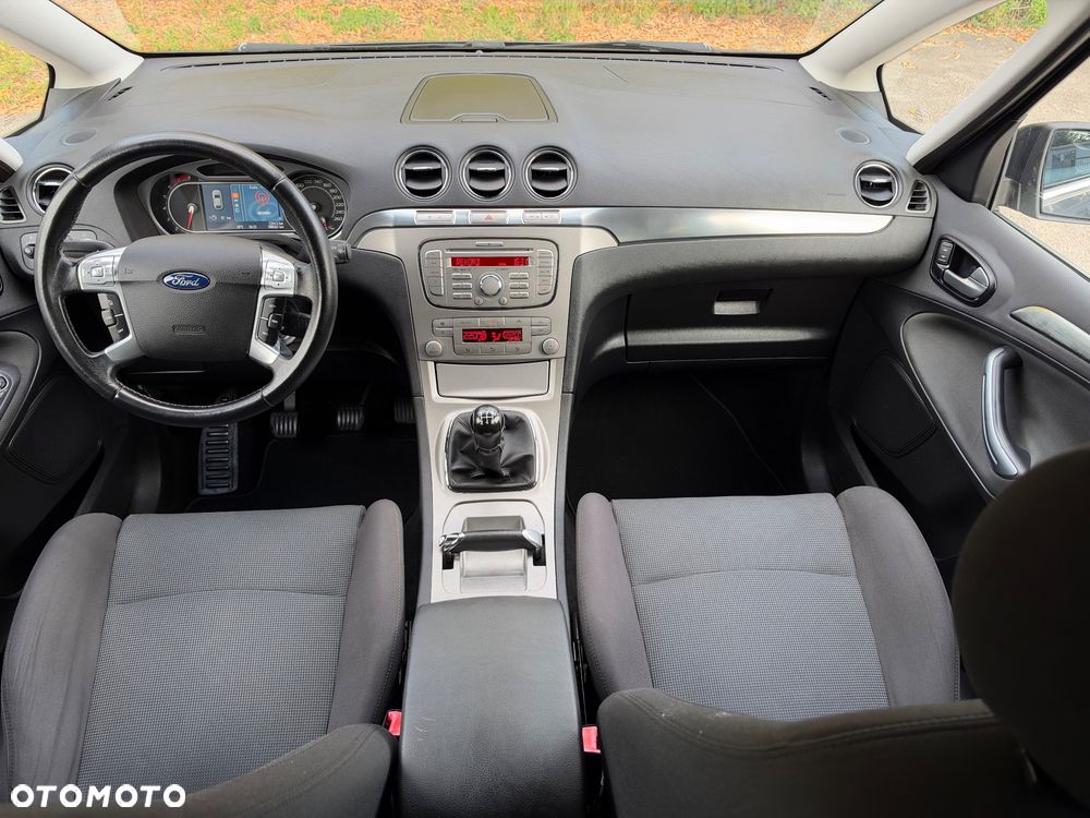 Ford S-Max 2.0 Titanium - 23