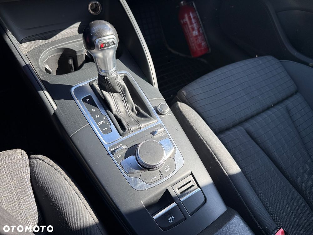 Audi A3 Sportback 1.6 TDI (clean diesel) S tronic Ambition - 20