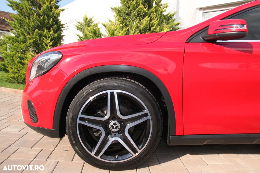 Mercedes-Benz GLA 200 d 4MATIC Aut. - 4