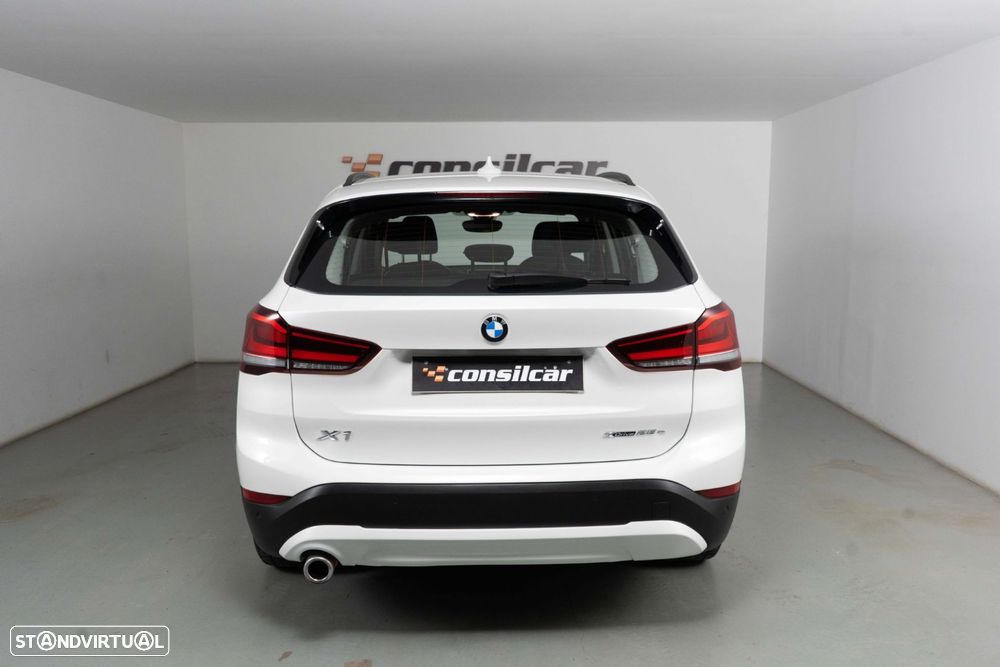 BMW X1 25 e xDrive Corporate Edition - 5
