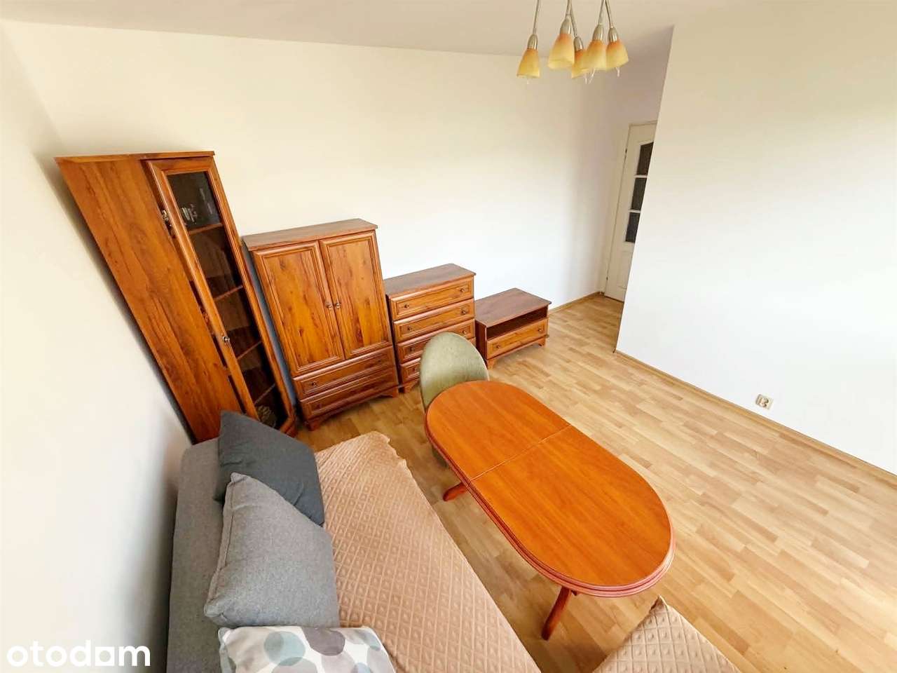 Klasyczne 2 pokojowe w bloku, balkon, miejskie CO - Pełny obrazek: 2/6