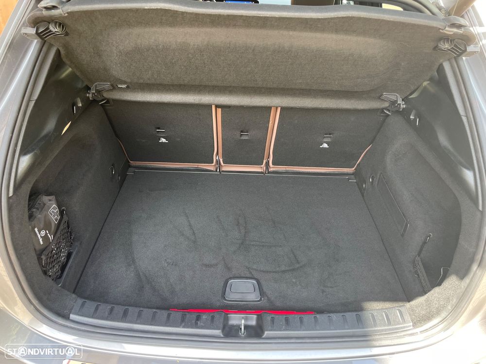 Mercedes-Benz GLA 250 e 8G-DCT Edition Progressive Line - 17