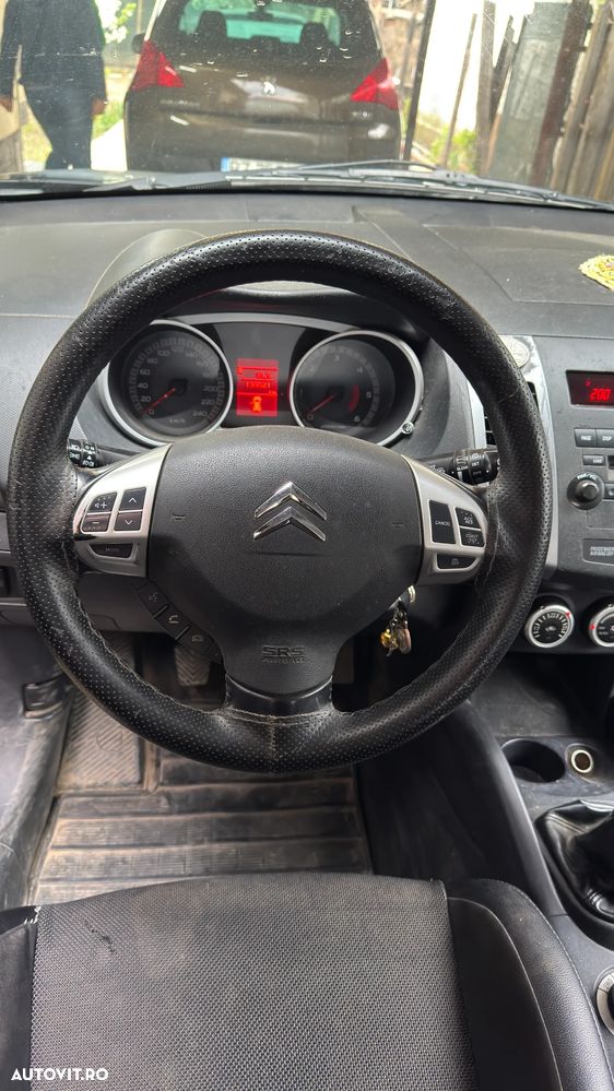 Citroën C-Crosser 2.2 HDI Confort - 12