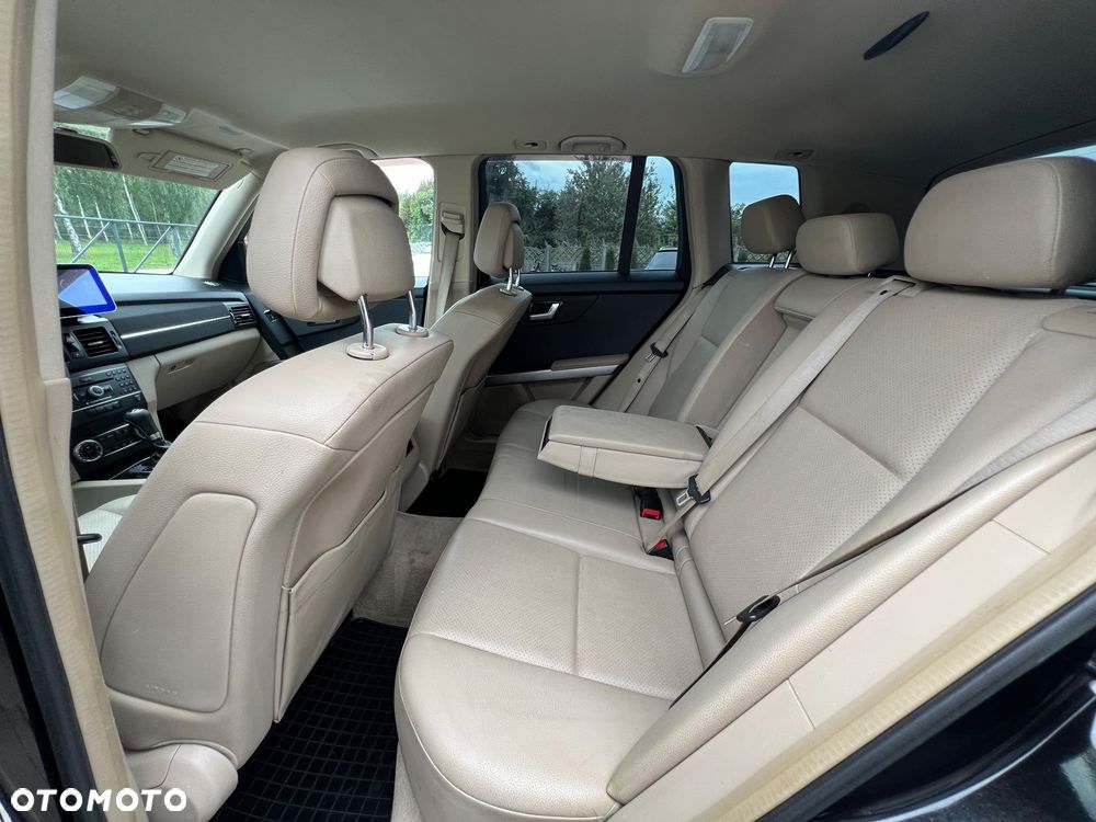 Mercedes-Benz GLK 220 CDI DPF 4Matic BlueEFFICIENCY 7G-TRONIC SPORT EDITION - 22
