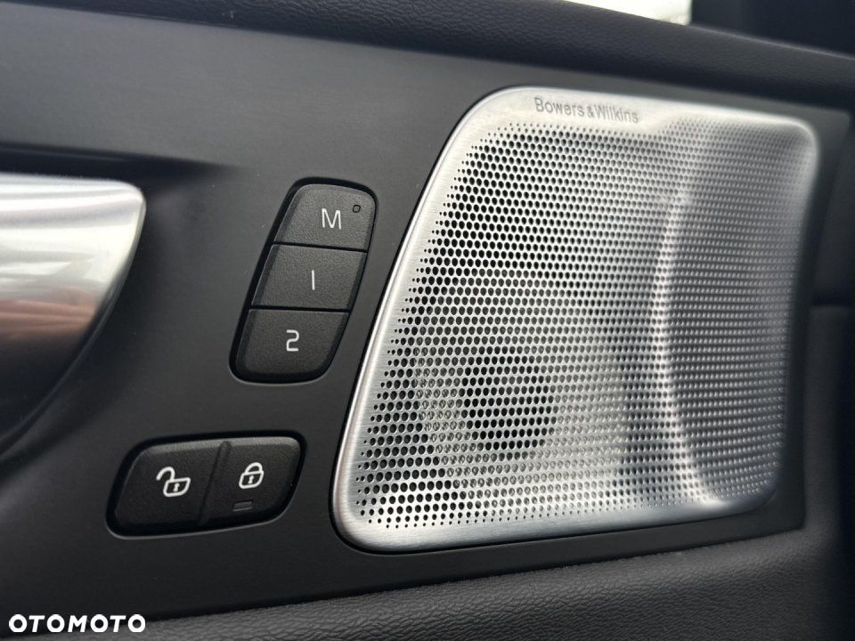 Volvo XC 60 - 24