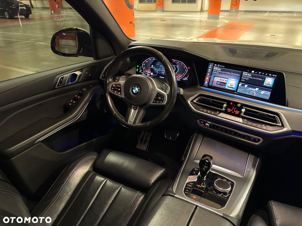 BMW X5 xDrive40i mHEV - 14