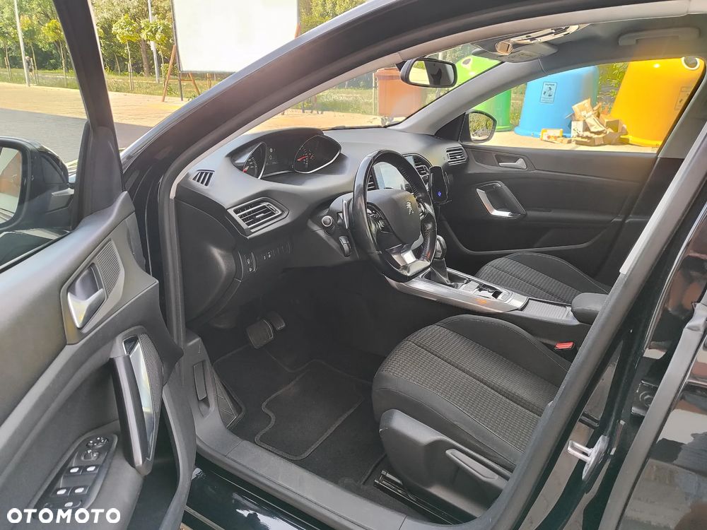 Peugeot 308 BlueHDi 130 EAT6 Stop & Start Active - 8