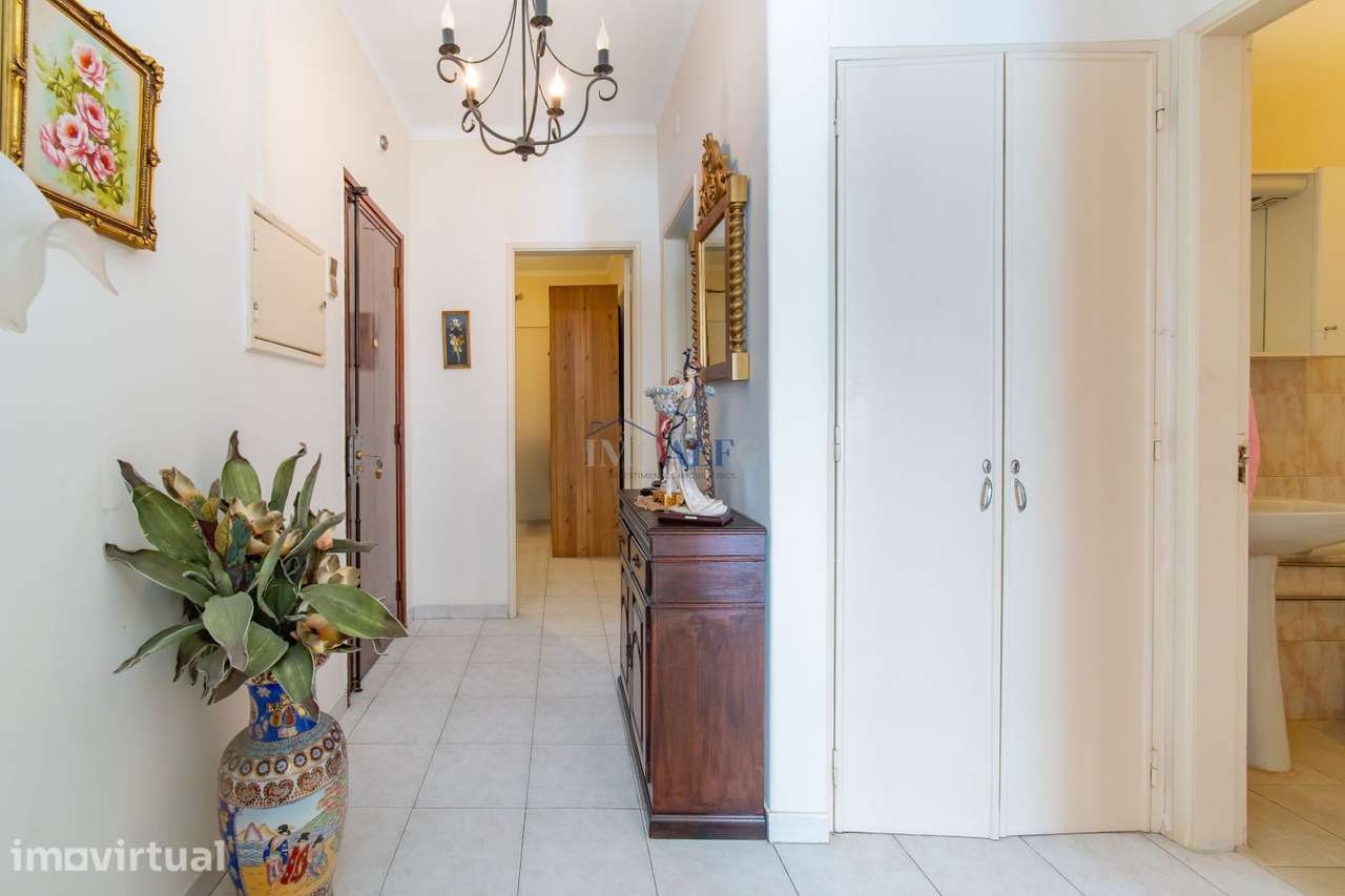 Apartamento T2 no centro do Montijo, com varanda - Grande imagem: 3/25
