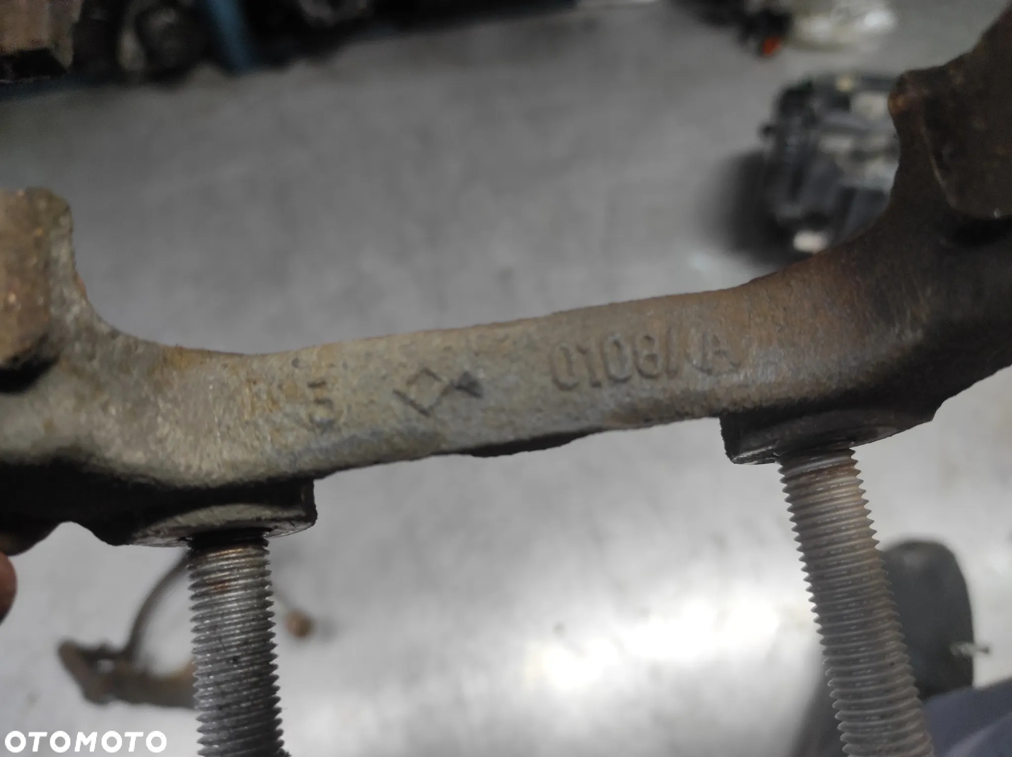 JARZMO HAMULCOWE TYŁ VW PASSAT B7 PRAWE LEWE 0107A 0108A ŚRUBY ŚRUBA JARZMA ZACISKU WYSYŁKA !!! - 5