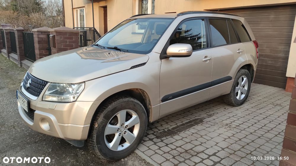 Suzuki Grand Vitara 2.4 Premium - 1