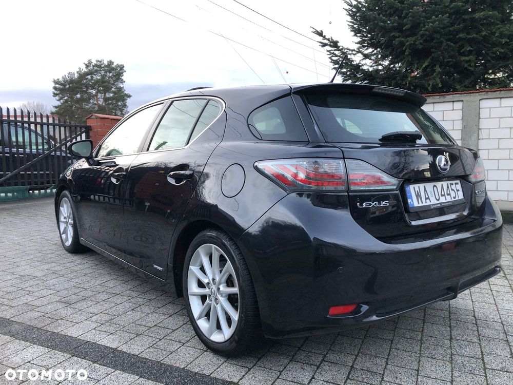 Lexus CT 200h Prestige - 9