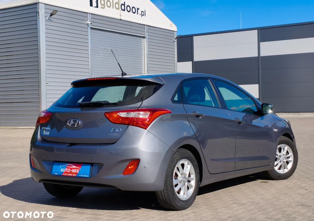 Hyundai i30 1.6 CRDI Trend - 3