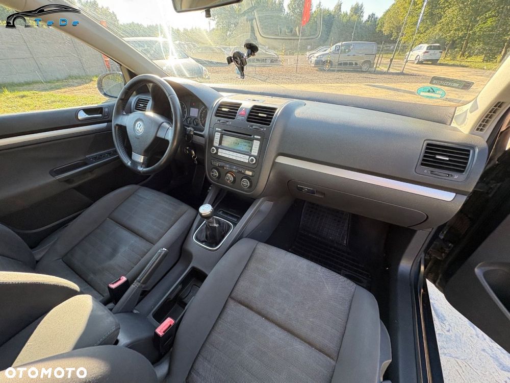 Volkswagen Golf 1.6 United - 29