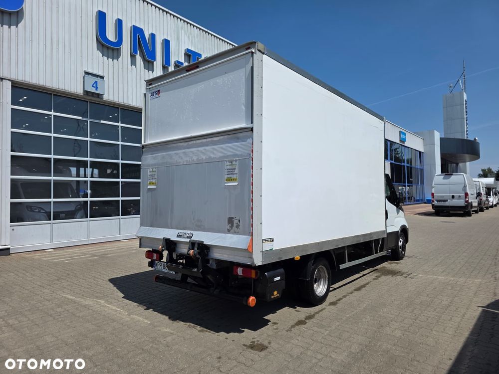 Iveco 35C16 Kontener z Winda 8ep Silnik 3L Bliźniaki 2300 wysoki ! - 3