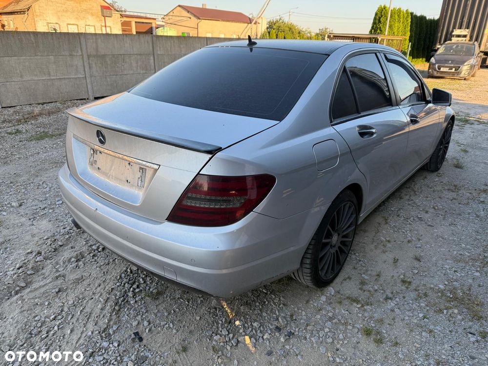 Mercedes-Benz Klasa C 220 CDI DPF (BlueEFFICIENCY) 7G-TRONIC - 8