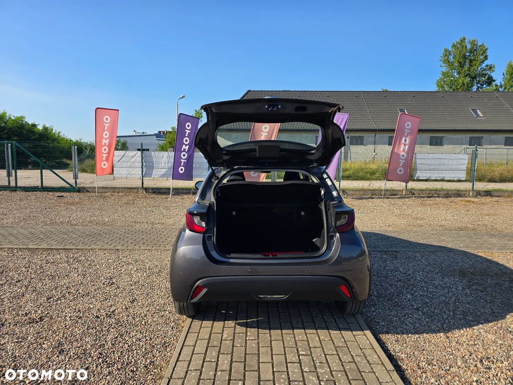 Toyota Yaris - 11