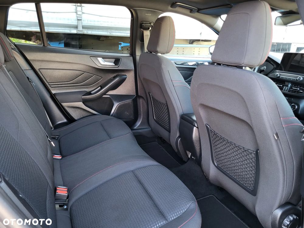 Ford Focus 1.5 EcoBoost STart-Stopp-System ST-LINE X - 29