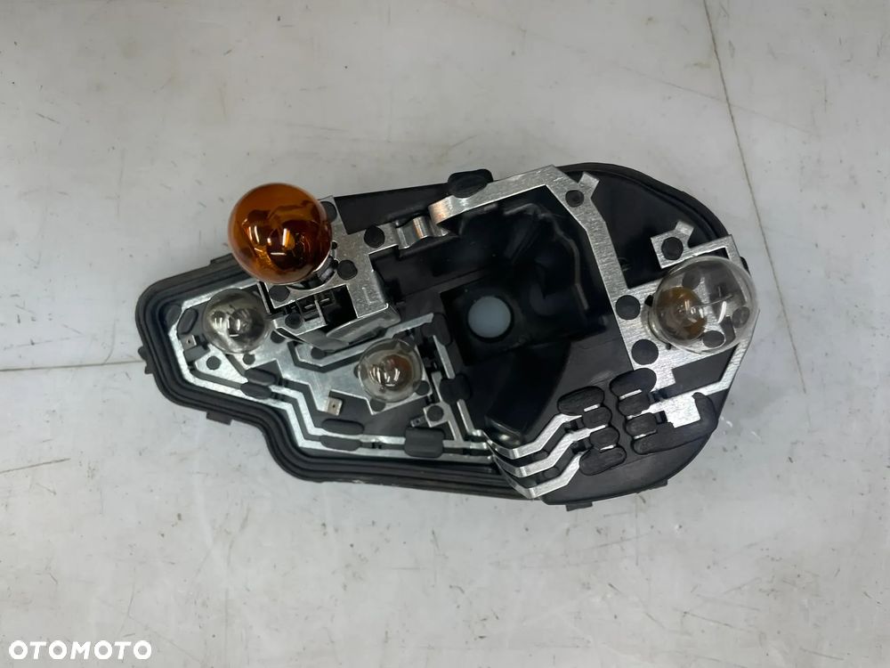 WKŁAD LAMPY LEWY PRAWY TYŁ SEAT IBIZA IV 3D 89392910 89392909 - 4