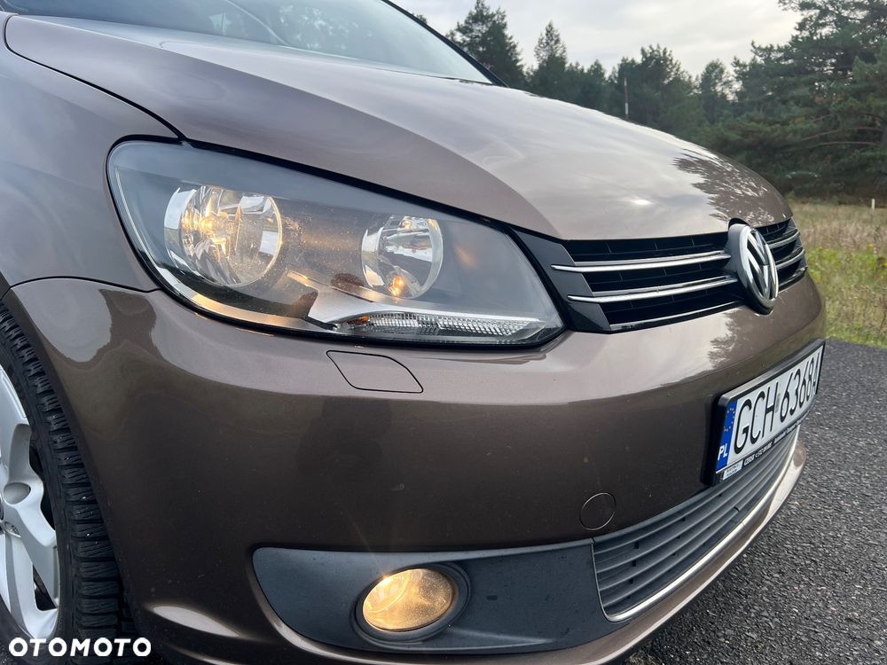 Volkswagen Touran 2.0 TDI DPF BlueMotion Technology Comfortline - 11