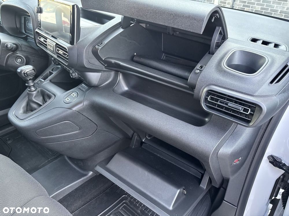Toyota PROACE CITY - 17