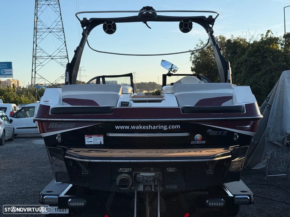 Malibu 22 MXZ - 14