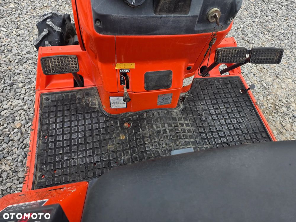 Hinomoto Kubota CX 16 - 9