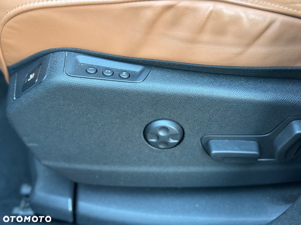 DS Automobiles DS 7 Crossback 1.6 E-Tense 4x4 Louvre - 19