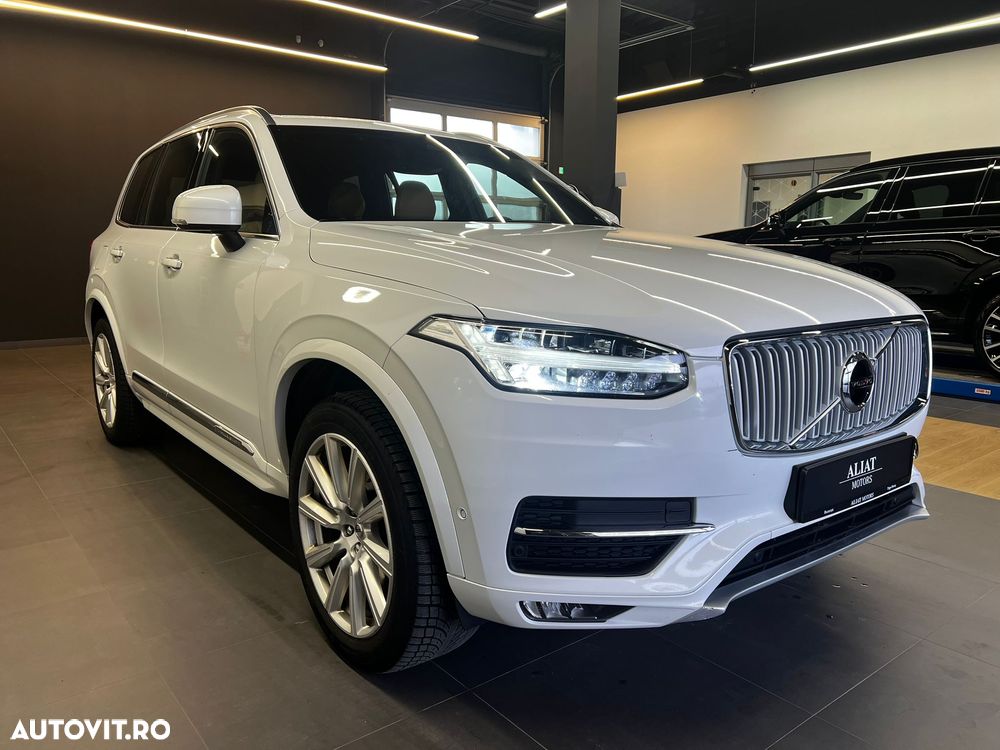 Volvo XC 90 D5 AWD Geartronic Inscription - 4