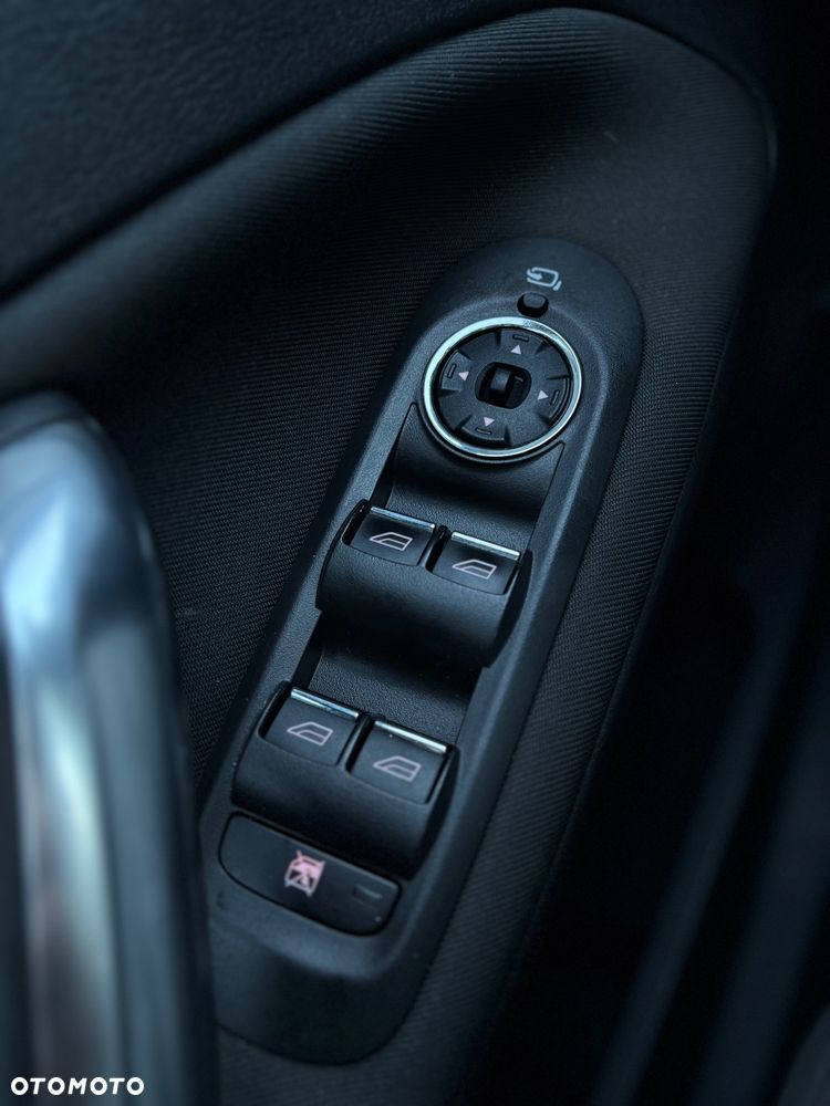 Ford Mondeo 2.0 TDCi Business Edition - 13