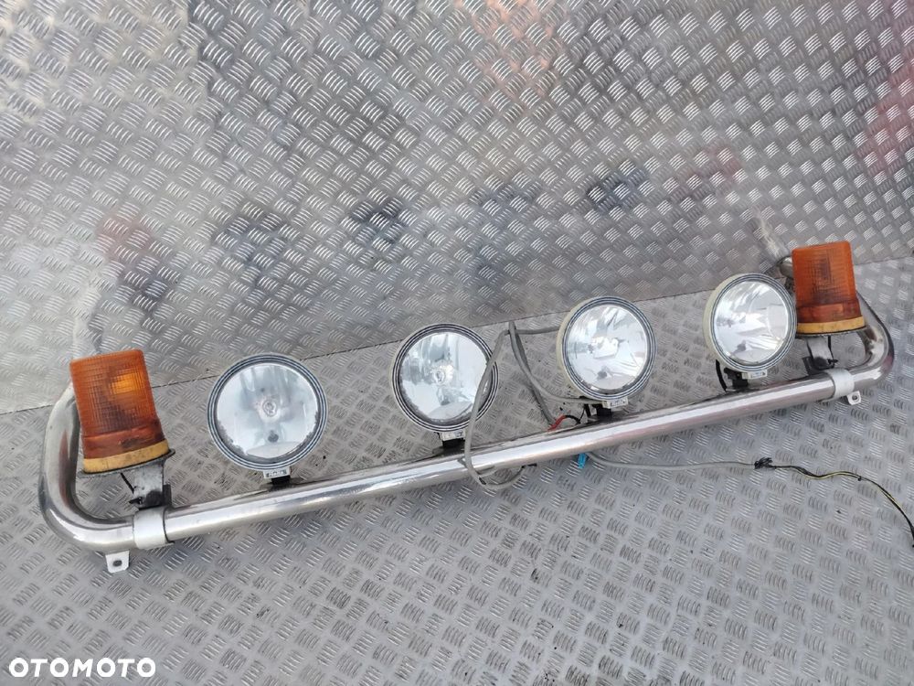 RURA ORUROWANIE DACHU Z HALOGENAMI I KOGUTAMI SCANIA TOPLINE - 2