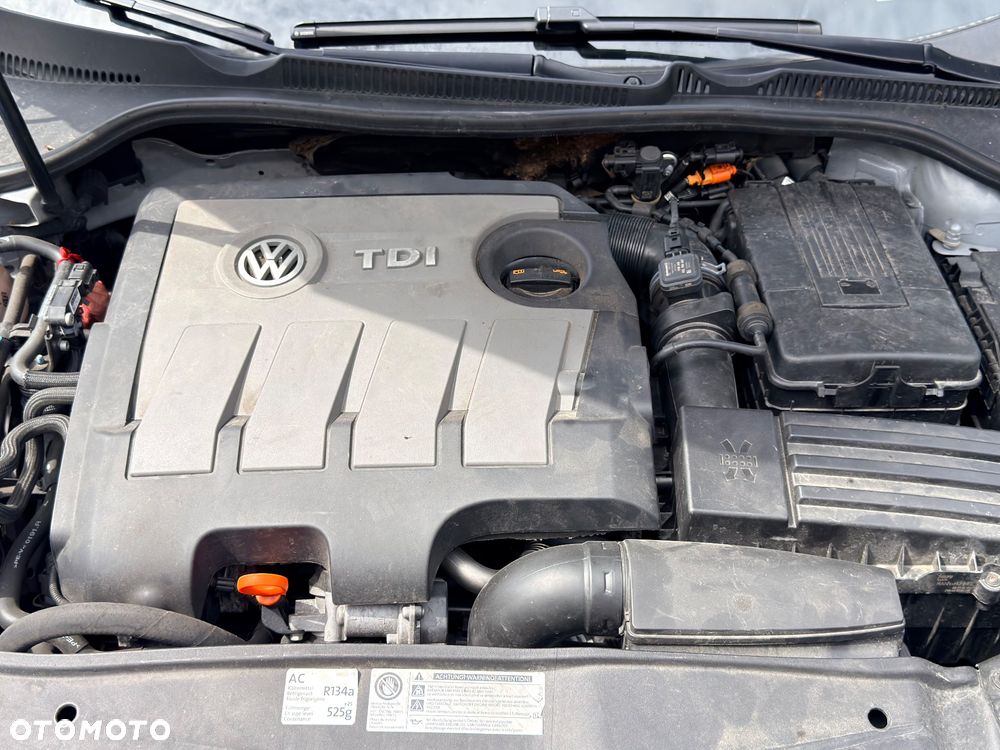 Volkswagen Golf 1.6 TDI Comfortline - 15