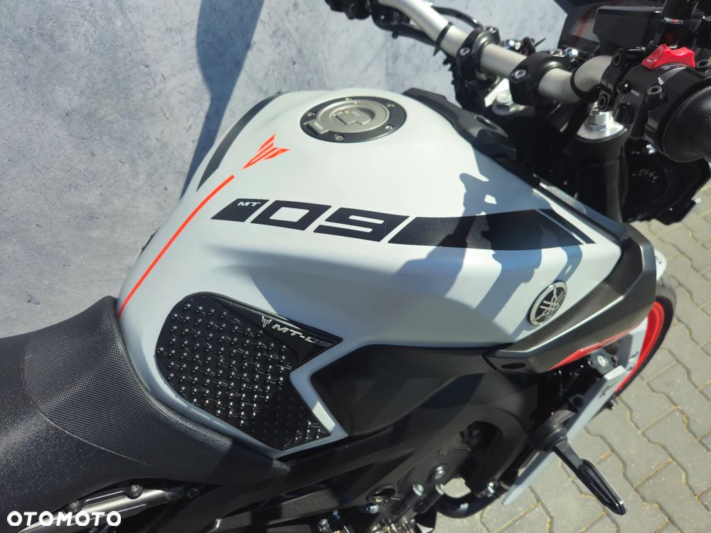 Yamaha MT - 20