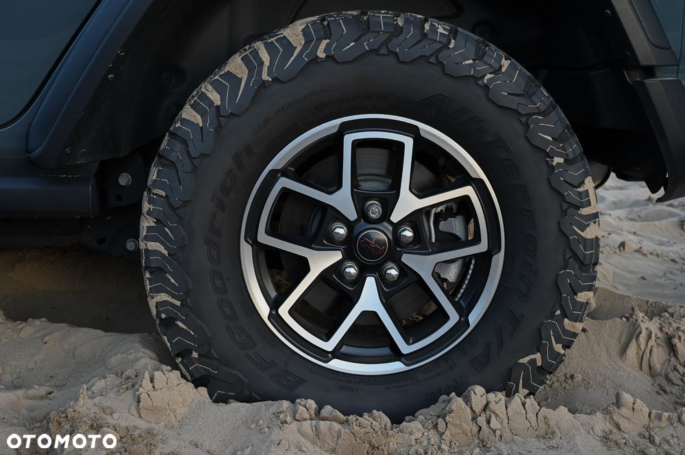 Jeep Wrangler - 22