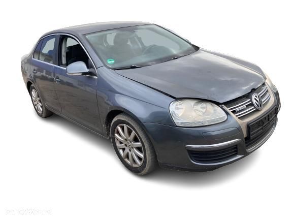 VOLKSWAGEN JETTA V PRÓG SŁUPEK PRAWY SEDAN - 5